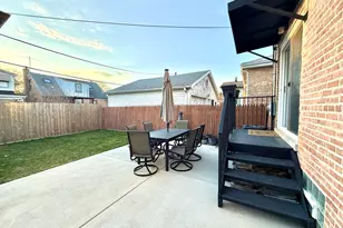 2120 N 76th Ct, Elmwood Park, IL 60707 - Photo 3