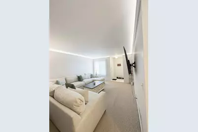 2000 N Hancock Drive N, Palatine, IL 60074 - Photo 3