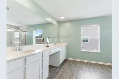 387 South Pointe Avenue, South Elgin, IL 60177 - Photo 15