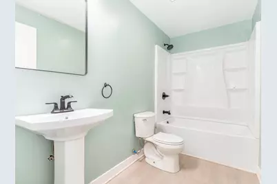 387 South Pointe Avenue, South Elgin, IL 60177 - Photo 19