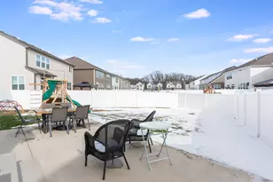 387 S Pointe Ave, South Elgin, IL 60177 - Photo 29