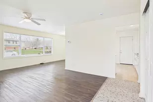 209 Todd St, Park Forest, IL 60466 - Photo 9