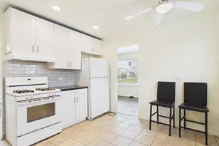209 Todd St, Park Forest, IL 60466 - Photo 3