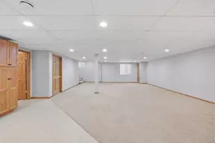 1007 Peregrine Way, Hampshire, IL 60140 - Photo 25