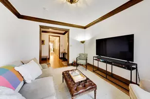 433 W Melrose St, Chicago, IL 60657 - Photo 5