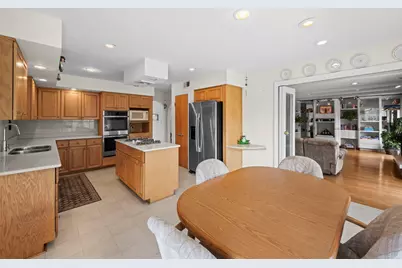 9405 Natchez Avenue, Morton Grove, IL 60053 - Photo 19