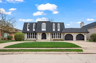 9405 Natchez Ave, Morton Grove, IL 60053 - Photo 3