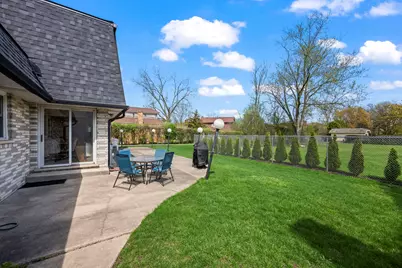 9405 Natchez Avenue, Morton Grove, IL 60053 - Photo 41