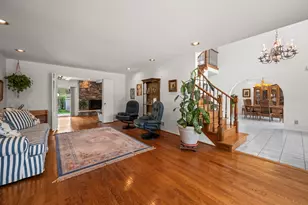 9405 Natchez Ave, Morton Grove, IL 60053 - Photo 7