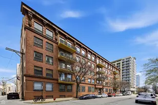 1910 S Indiana Ave, Chicago, IL 60616 - Photo 1