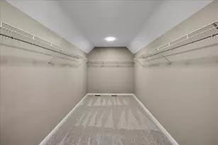 555 Bluestem Dr, Yorkville, IL 60560 - Photo 29