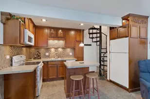 11 St Thomas Colony Dr, Fox Lake, IL 60020 - Photo 5