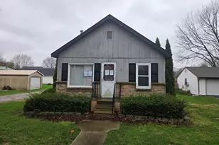 407 N Elm St, Gardner, IL 60424 - Photo 1