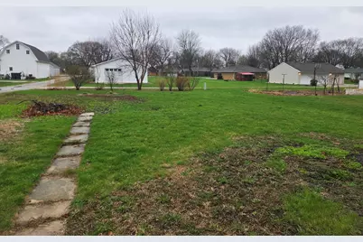 407 N Elm Street, Gardner, IL 60424 - Photo 5