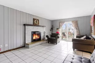 1150 Lehnertz Ave, Aurora, IL 60505 - Photo 7