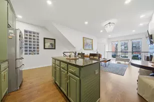 2416 W Thomas St, Chicago, IL 60622 - Photo 7