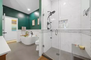 2416 W Thomas St, Chicago, IL 60622 - Photo 13