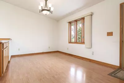 603 Fairview Street, Durand, IL 61024 - Photo 5