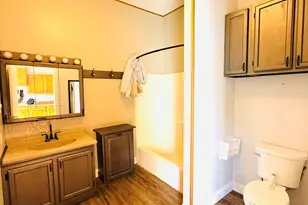 726 S 2nd Ave, Hoopeston, IL 60942 - Photo 5