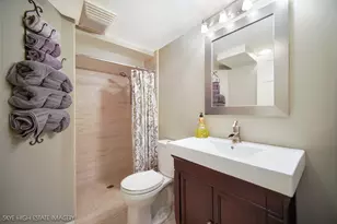 3447 W Maple St, Evergreen Park, IL 60805 - Photo 25