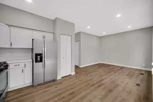 2261 Rebecca Cir, Montgomery, IL 60538 - Photo 13