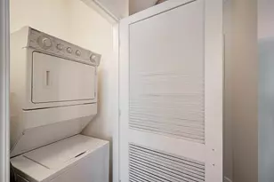 420 E Waterside Dr, Chicago, IL 60601 - Photo 13