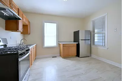 8602 S Muskegon Avenue #1R, Chicago, IL 60617 - Photo 11