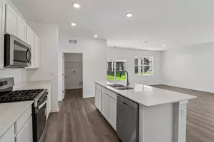 6284 Redwood Trl, Wonder Lake, IL 60097 - Photo 7