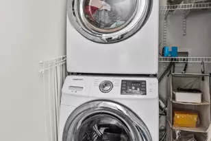 400 W Ontario St, Chicago, IL 60654 - Photo 17