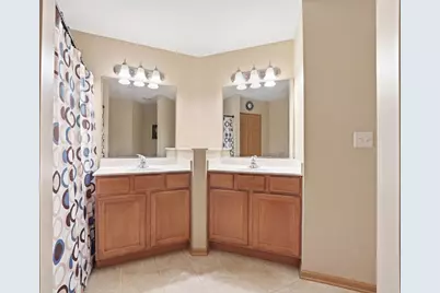 1532 Legacy Drive #4, Dekalb, IL 60115 - Photo 21