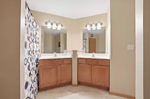 1532 Legacy Dr, Dekalb, IL 60115 - Photo 21