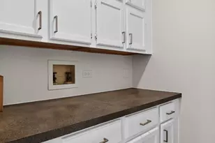 1723 Napoleon Dr, Naperville, IL 60565 - Photo 9