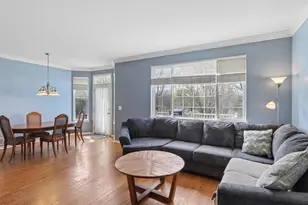 3023 Talaga Dr, Algonquin, IL 60102 - Photo 5