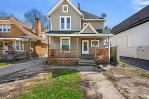519 W Highland Ave, Elgin, IL 60123 - Photo 1