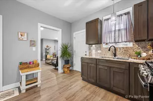 519 W Highland Ave, Elgin, IL 60123 - Photo 15