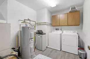 944 S Iowa St, Geneseo, IL 61254 - Photo 17