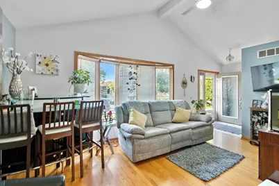 7051 W 64th Place, Chicago, IL 60638 - Photo 5