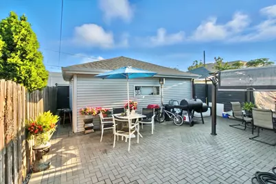 7051 W 64th Place, Chicago, IL 60638 - Photo 23