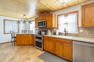 1504 Meriden St, Mendota, IL 61342 - Photo 7