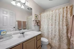 5N490 Hidden Springs Dr, Saint Charles, IL 60175 - Photo 29