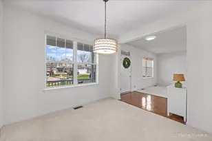 2410 Lindsay Ct, West Chicago, IL 60185 - Photo 11