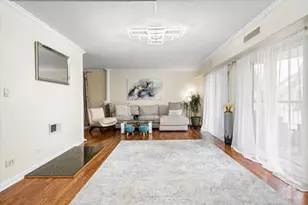 1405 E Central Rd, Arlington Heights, IL 60005 - Photo 5