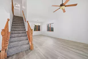 113 Andresen Ct, Dekalb, IL 60115 - Photo 5