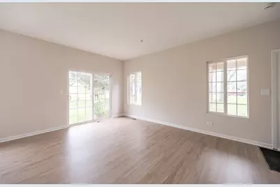 570 Fox Ridge Drive #B, Fox Lake, IL 60020 - Photo 5