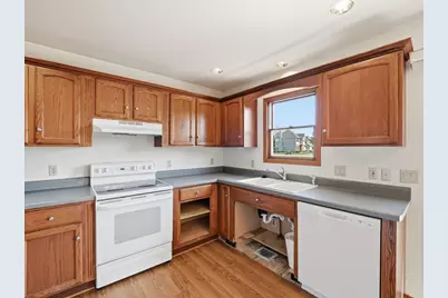 1730 Pebblewood Court, Sycamore, IL 60178 - Photo 13