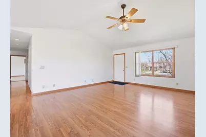 1730 Pebblewood Court, Sycamore, IL 60178 - Photo 7