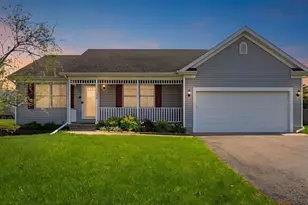 1730 Pebblewood Ct, Sycamore, IL 60178 - Photo 1