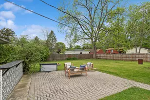 1404 Wilson Ct, Zion, IL 60099 - Photo 5