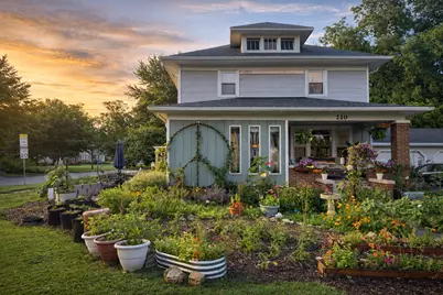 210 6th Street, Mendota, IL 61342 - Photo 1