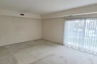 1430 Sandstone Dr, Wheeling, IL 60090 - Photo 3